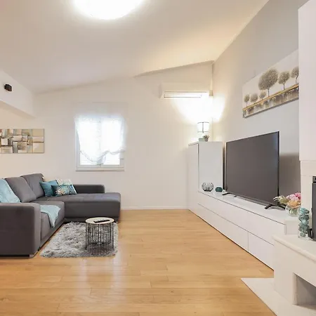 Vision 22 Apartment