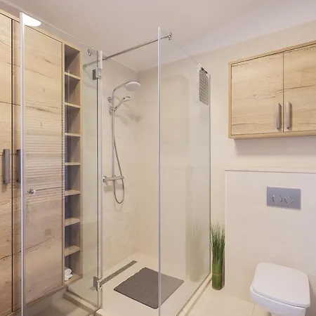 Apartment Vision 22 *